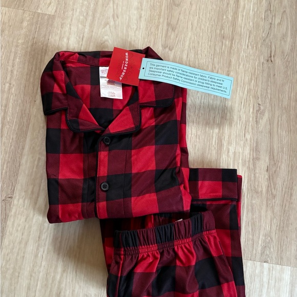 Buffalo plaid Kids Pajama Set - Picture 9 of 9